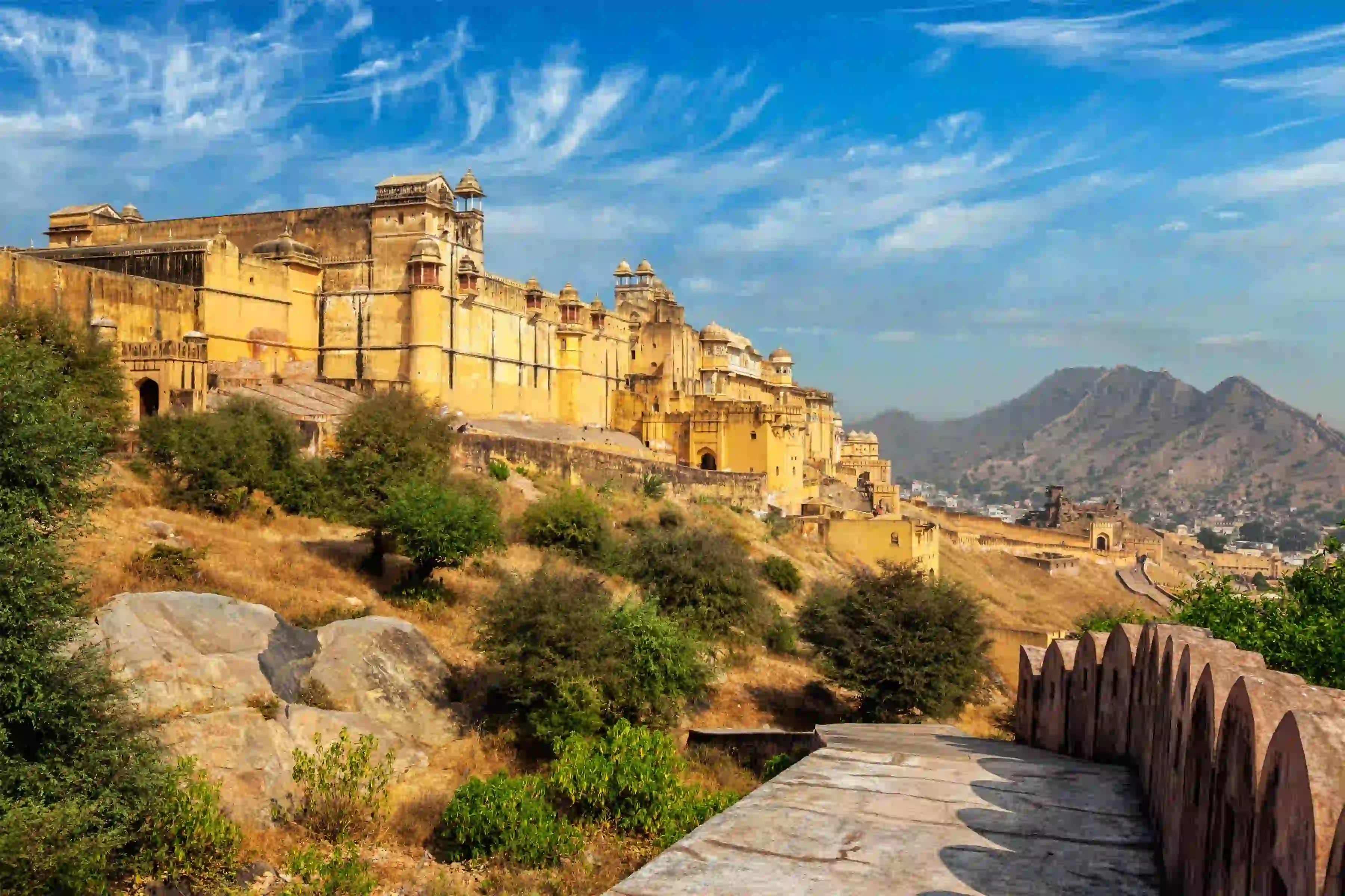 From Delhi: Jaipur City Private Day Tour by Fast Train