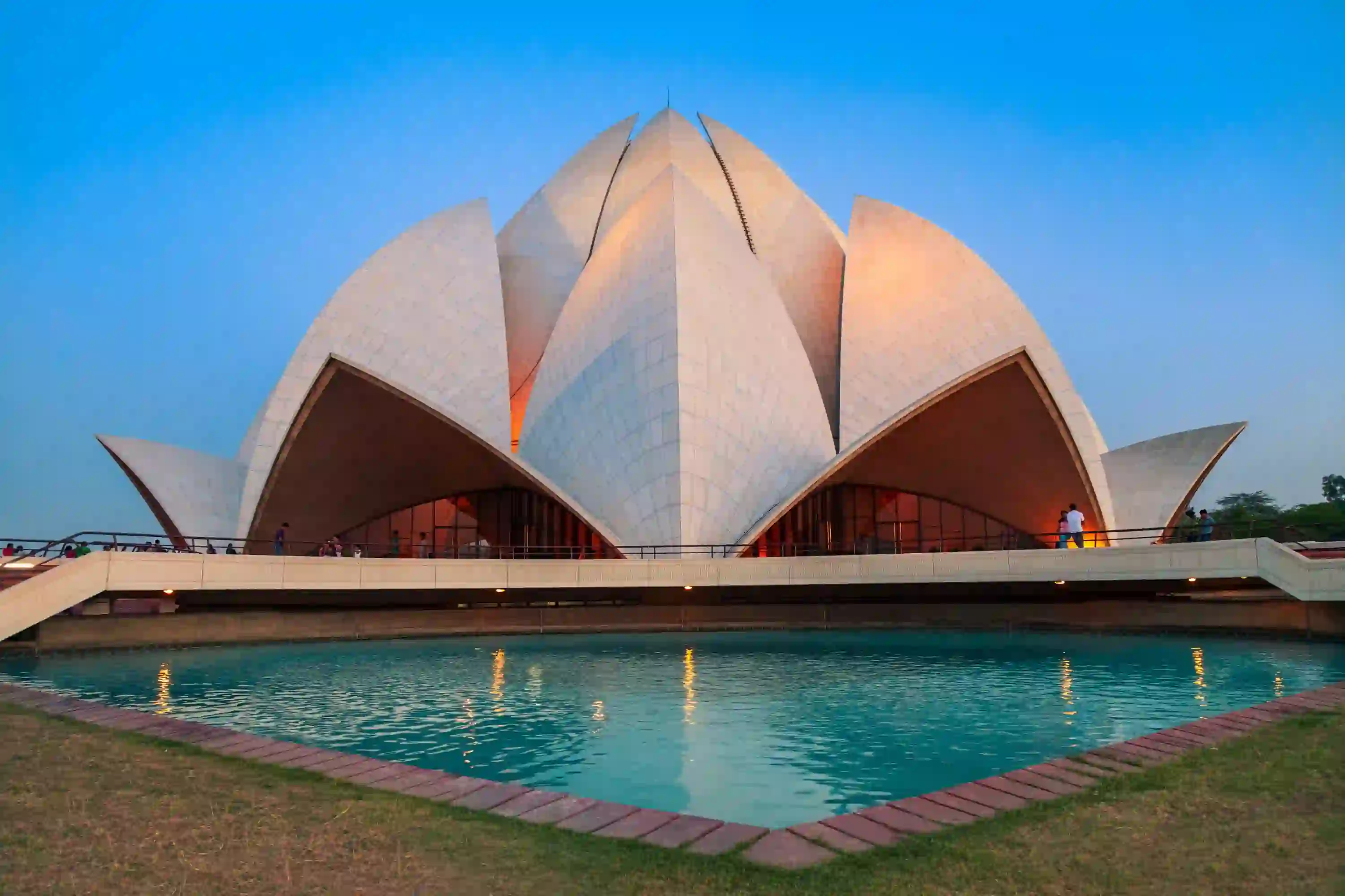 Delhi Temples and Spiritual Sites Tour – 6 Hours